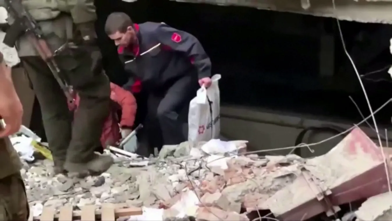 100 civilt mentettek ki Mariupolból