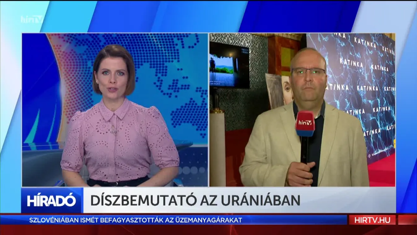 Díszbemutató az Urániában