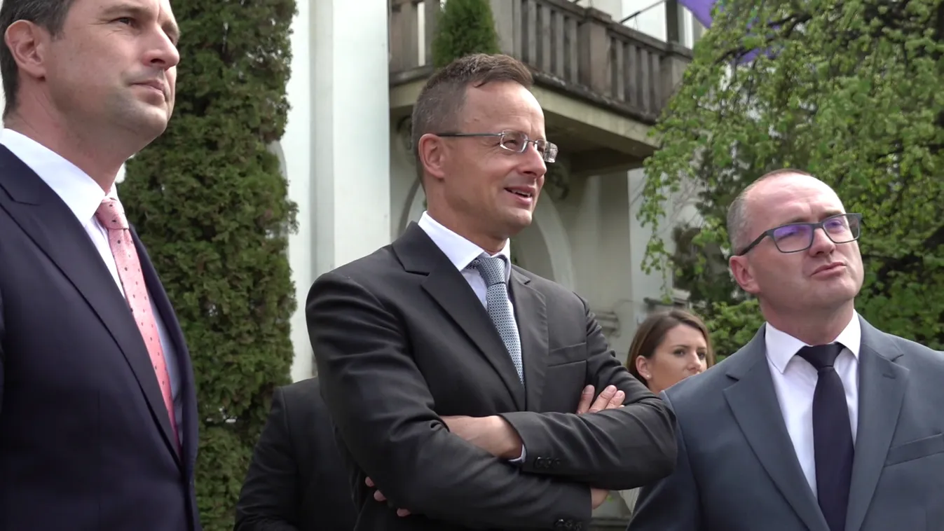Szijjártó: Támogatjuk a magyar cégek külföldi terjeszkedését