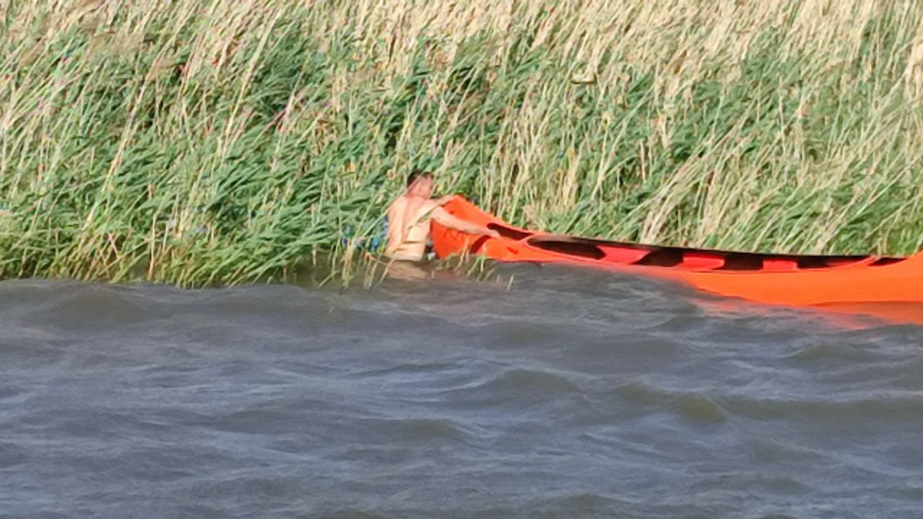 Huszonhét embert kellett kimenteni a Tisza-tóból