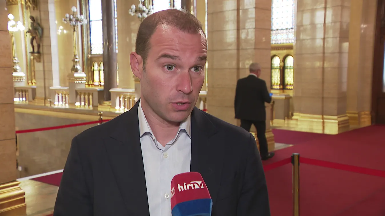 Hollik: A DK azt gondolja a magyarságról, mint kommunista elődeik