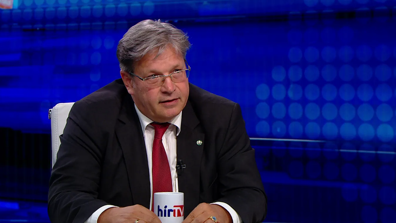 Vejkey Imre: A szankciós csomagokkal az unió lábon lövi magát