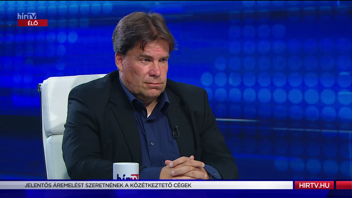 Inez 8 órát töltött a csaknem 50 fokos buszban