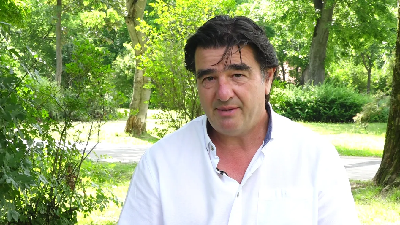 Radar - A pápák kertésze