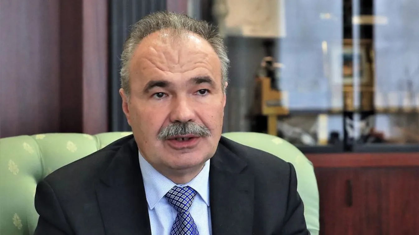 Nagy István: Szárazföldi folyosón kell kiszabadítani a gabonát Ukrajnából