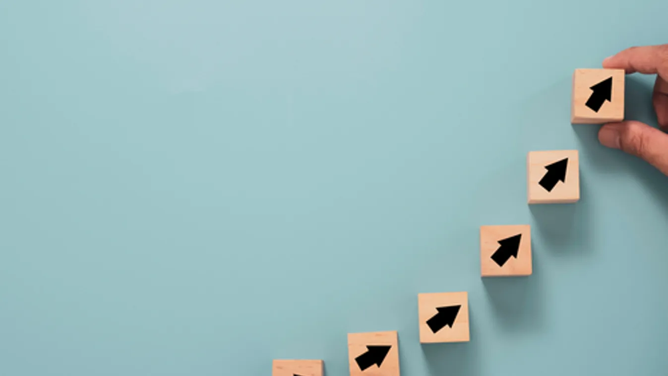 Lengyelországban gyorsult az ipari termelés növekedése és a termelői árak emelkedése májusban