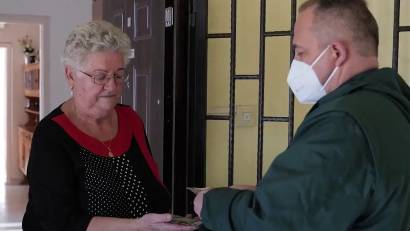 Júliusban érkezik az évközi emelés