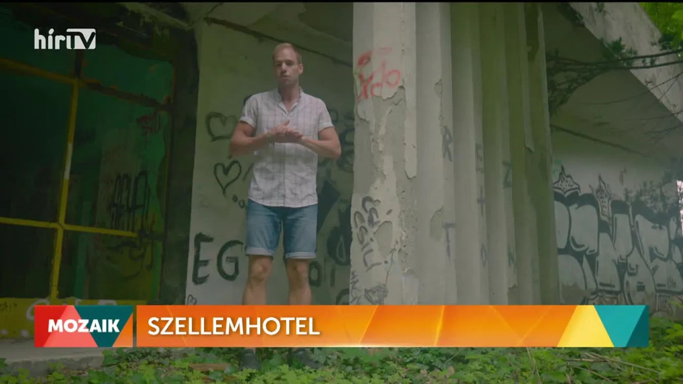 Mozaik: Szellemhotel