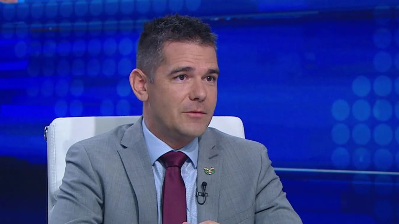 Novák: Az édesanyjának fizetett jogi tanácsért a Jobbik új frakcióvezetője