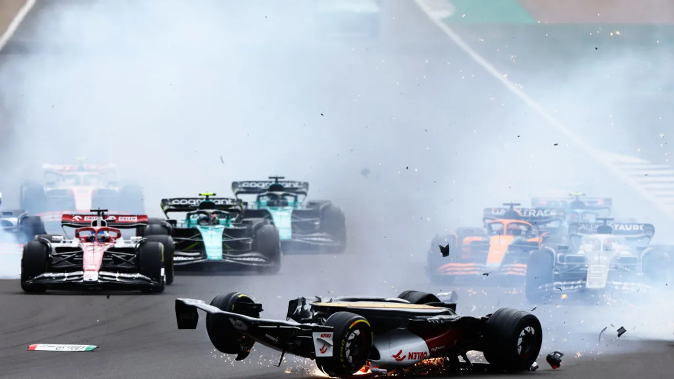 Horrorbaleset történt a Brit Nagydíjon