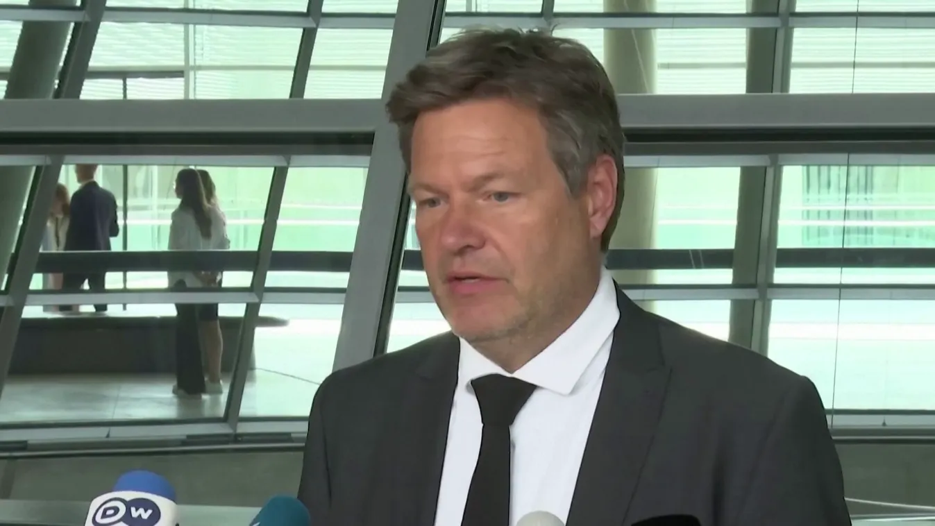 Spórolásba kezdtek a németek