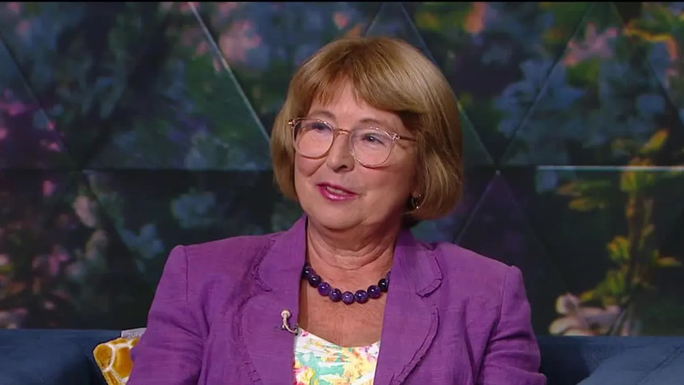 Mozaik - Ráckevén nyílik kiállítása Nógrádi Kiss Magdolnának