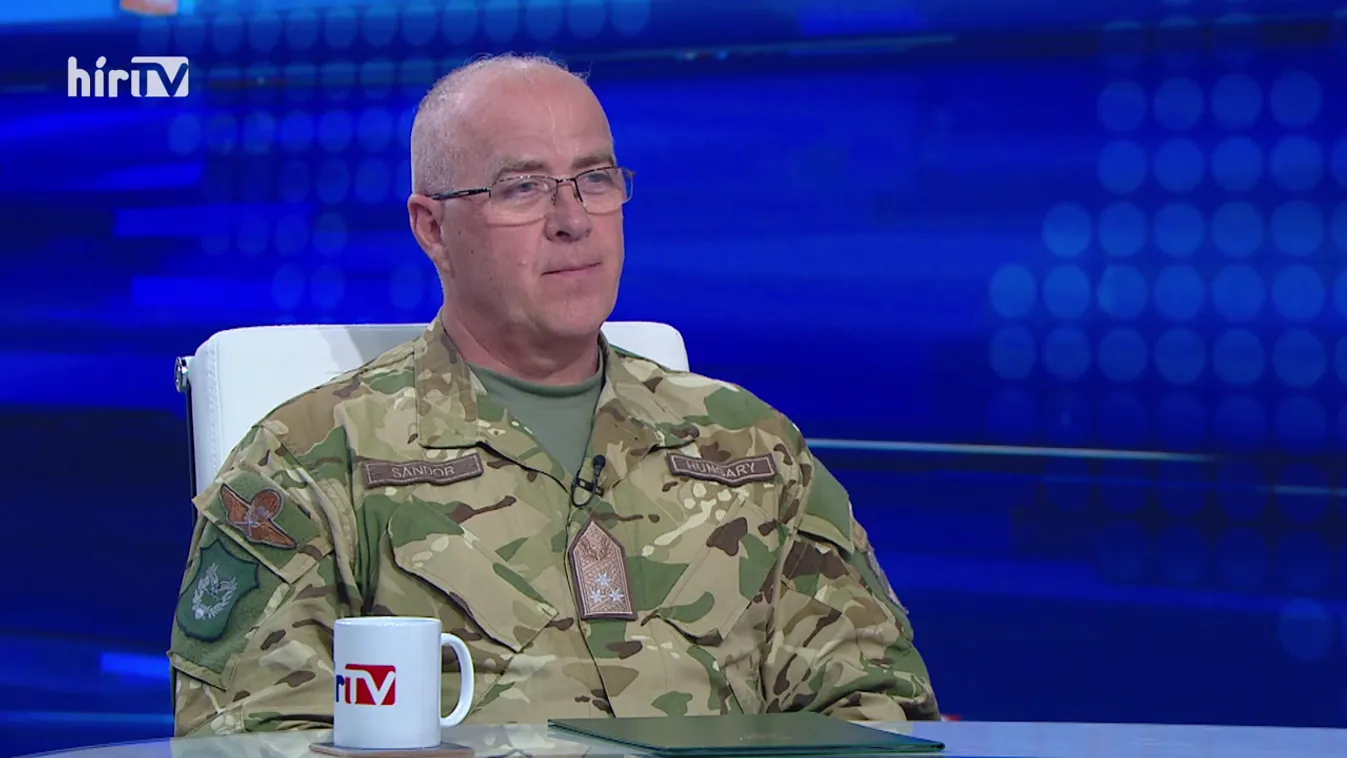 Magyar katonák segítenek az erdőtüzek oltásában Szlovéniában