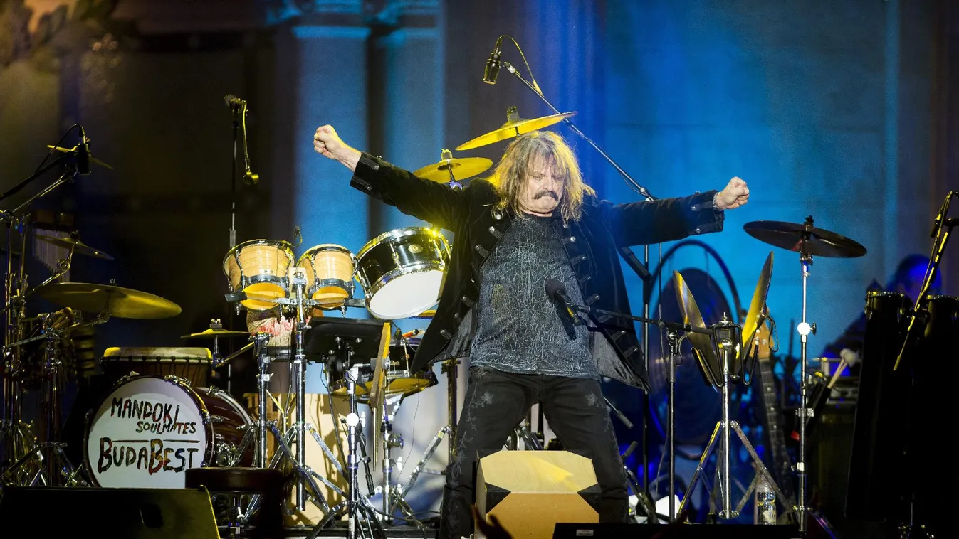 Mandoki Soulmates-koncert a budai várban világsztárokkal