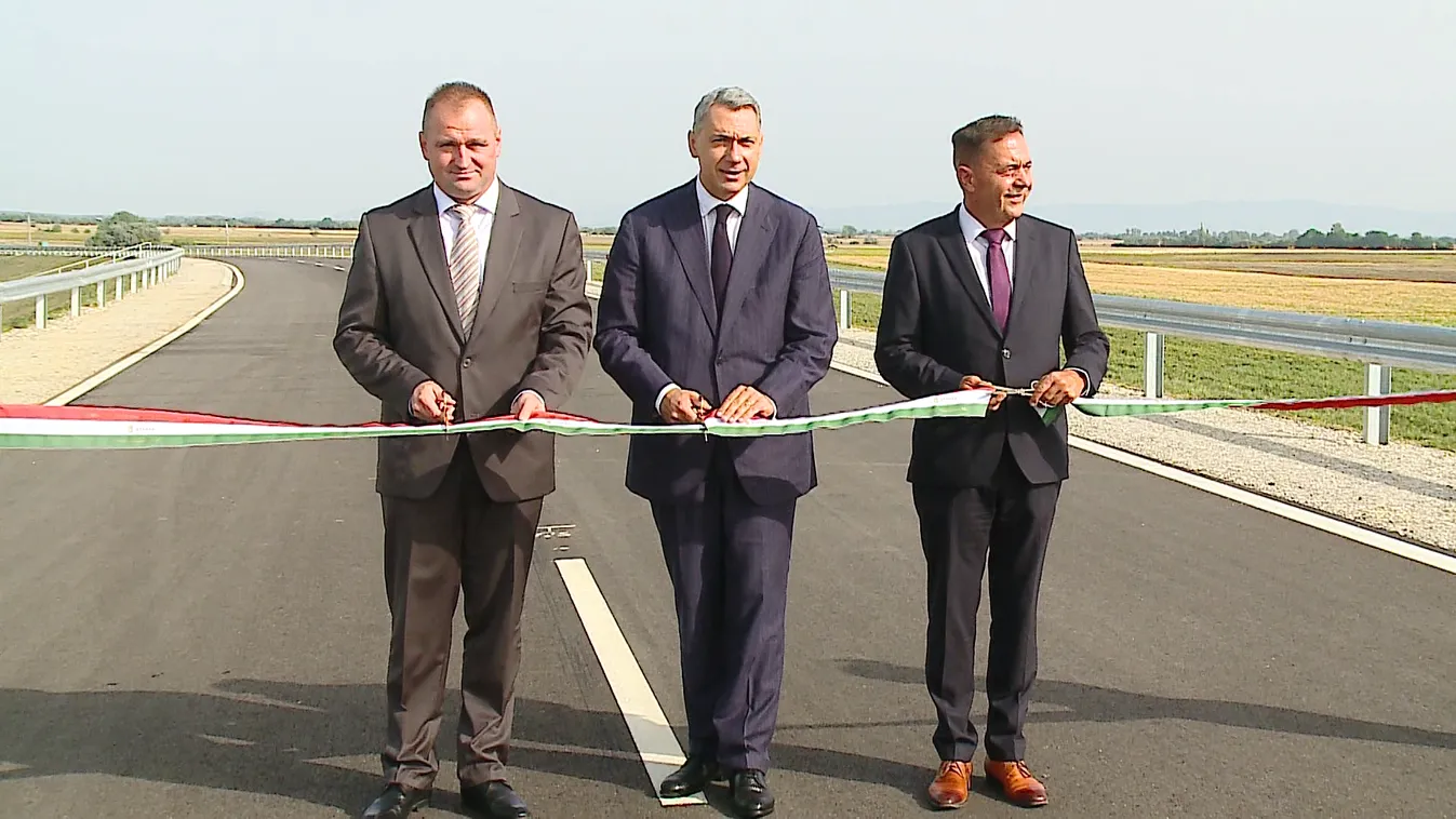 Lázár János: A jövőben csak a válságálló beruházásokat támogatja a kormány