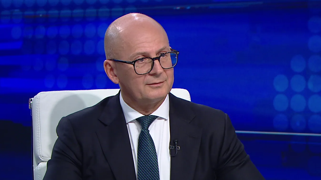 Családbarát Munkacsoportot hívott életre a Gazdasági Versenyhivatal elnöke