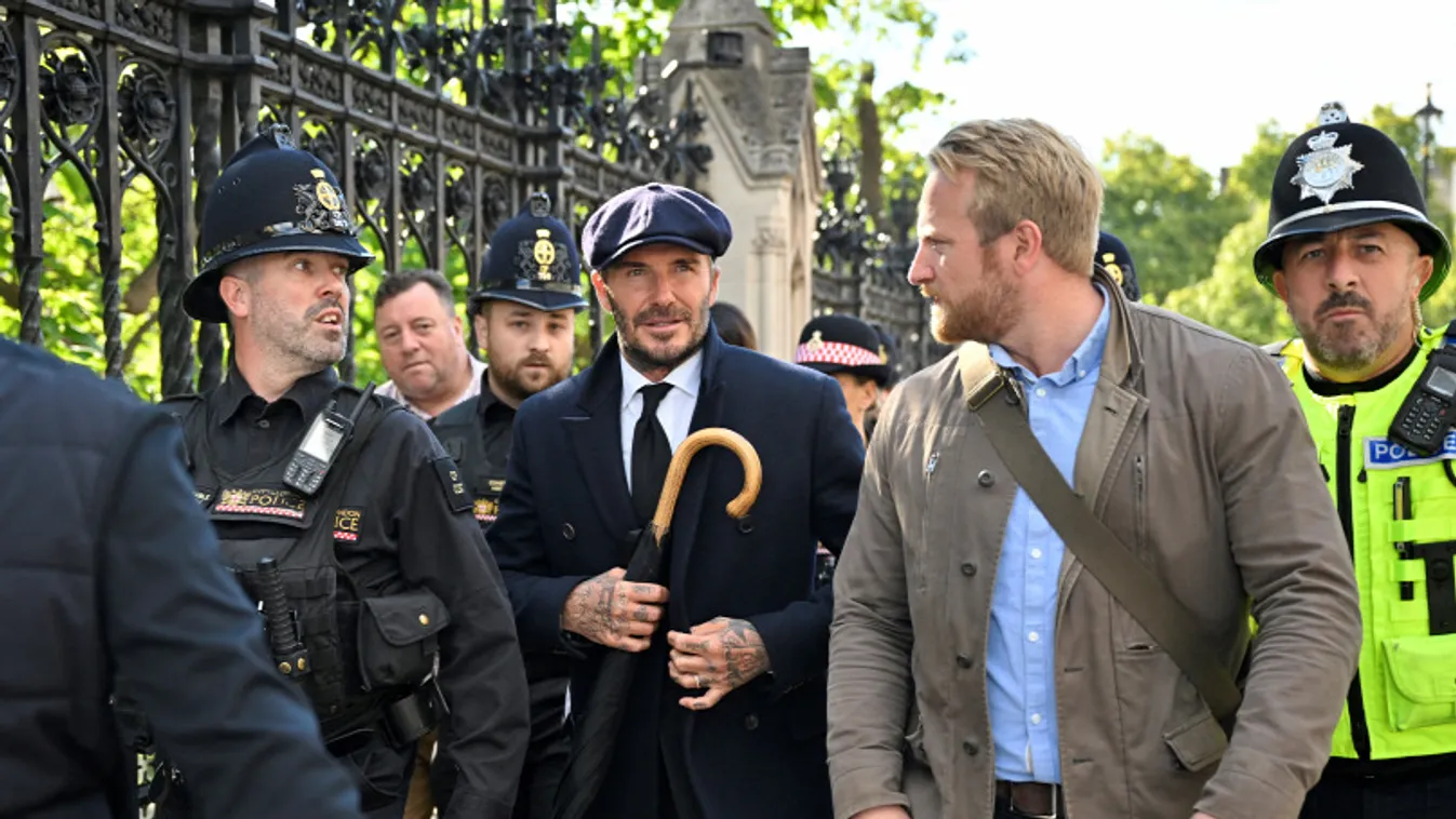 David Beckham sírva fakadt II. Erzsébet királynő koporsója előtt - 12 órát várt, mire sorra került