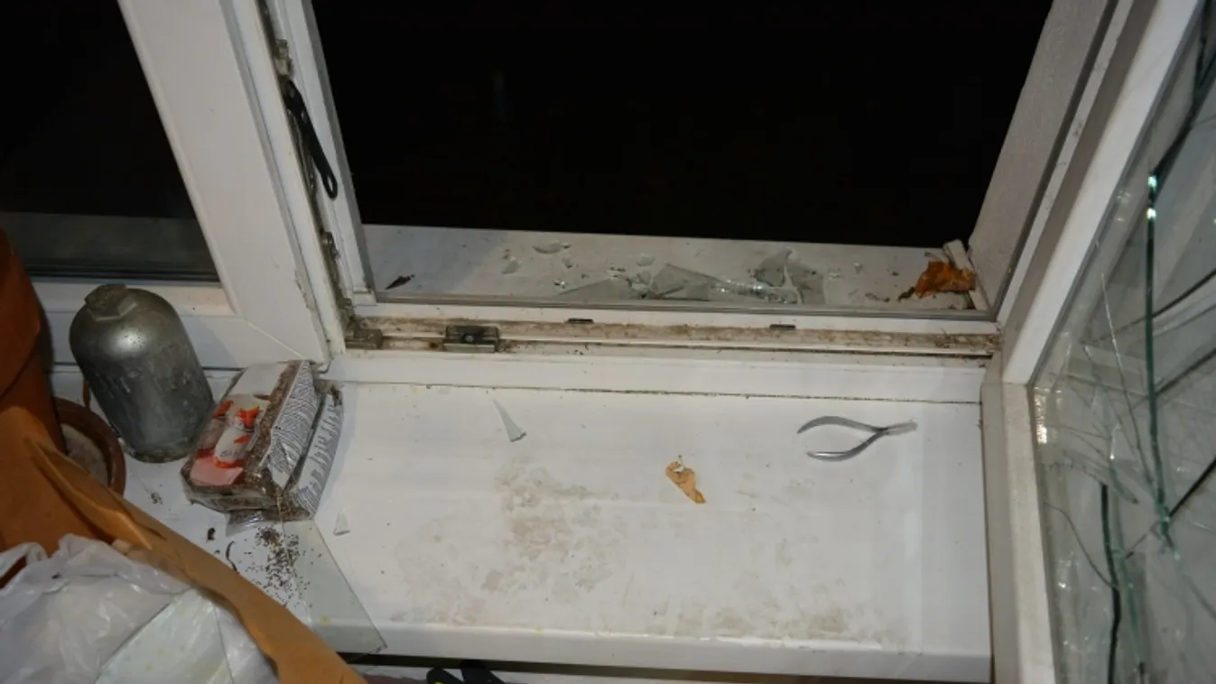 A lába nyomába ért