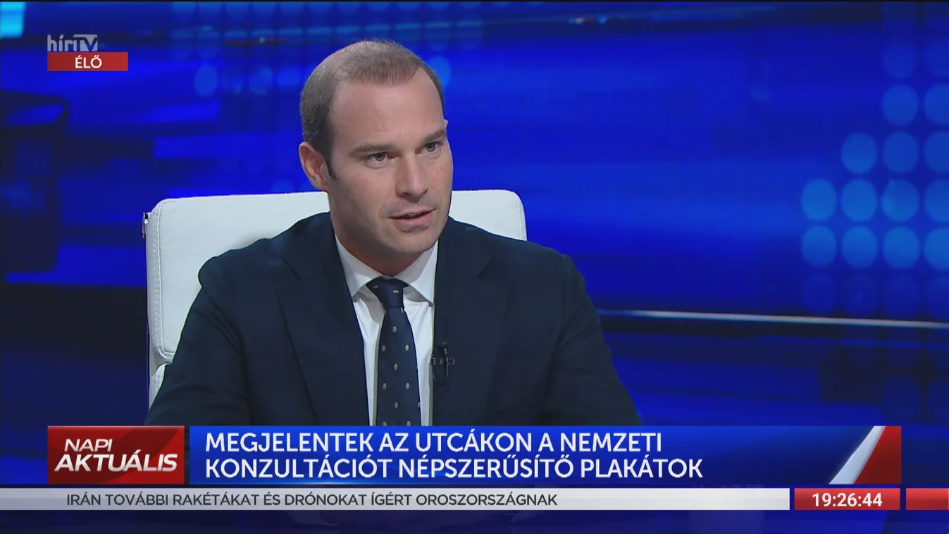 Hollik István: 16 éve az utcán gyurcsányista kardlapokkal találkoztunk