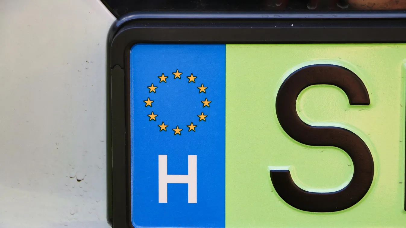 Majdnem százezer új rendszám fogyott szeptember végéig