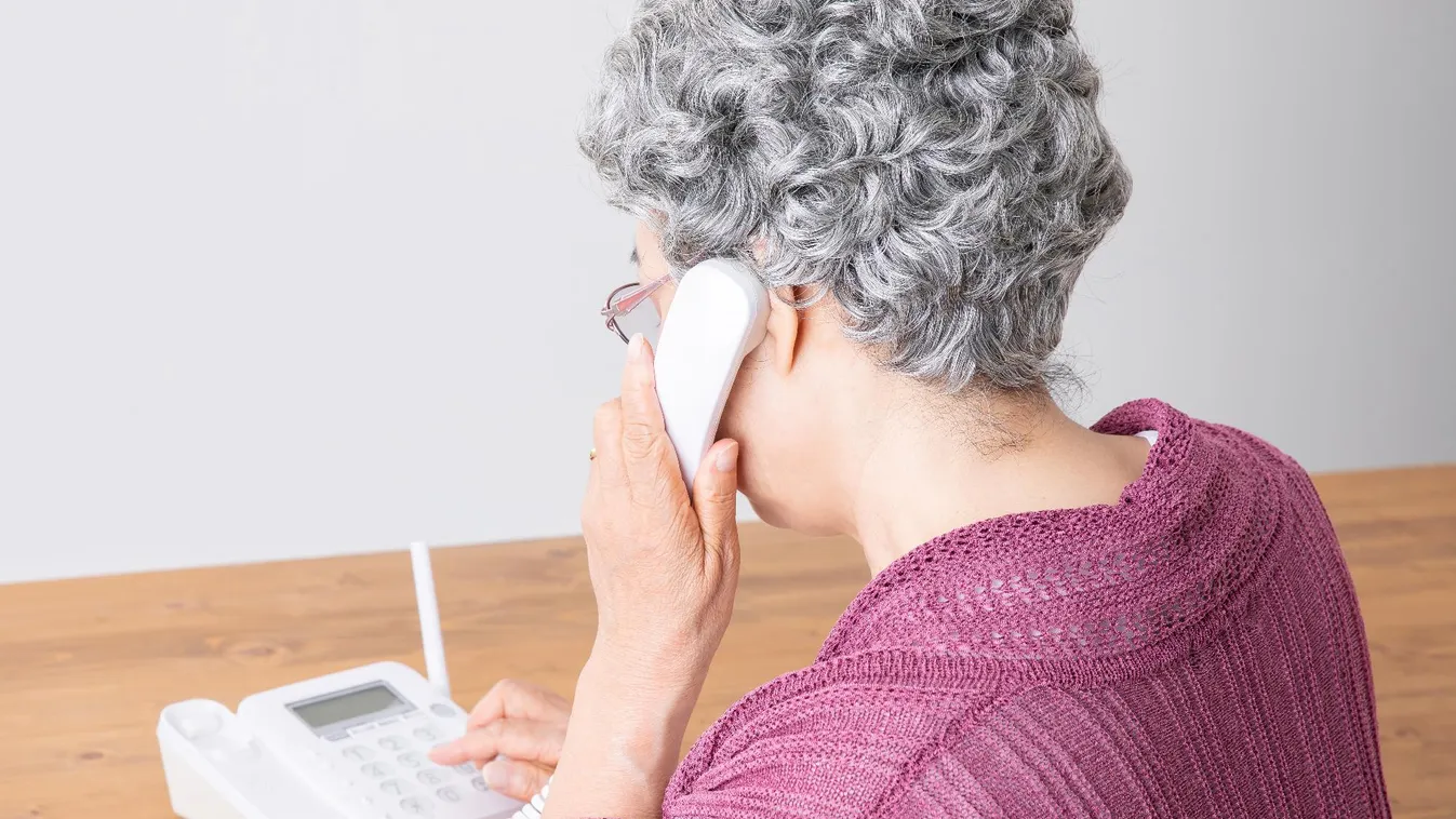 Vádemelés unokázós csaló ellen