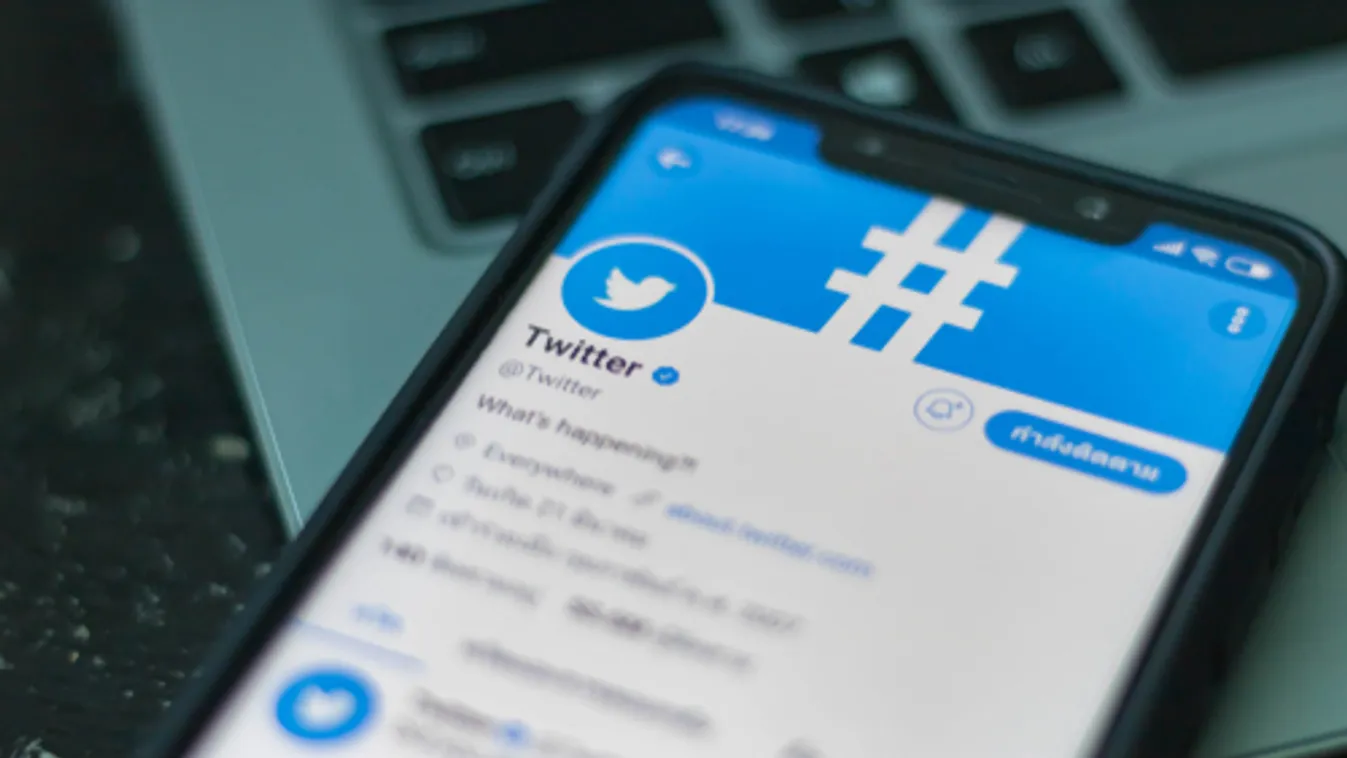 A Twitter elbocsátotta alkalmazottai felét