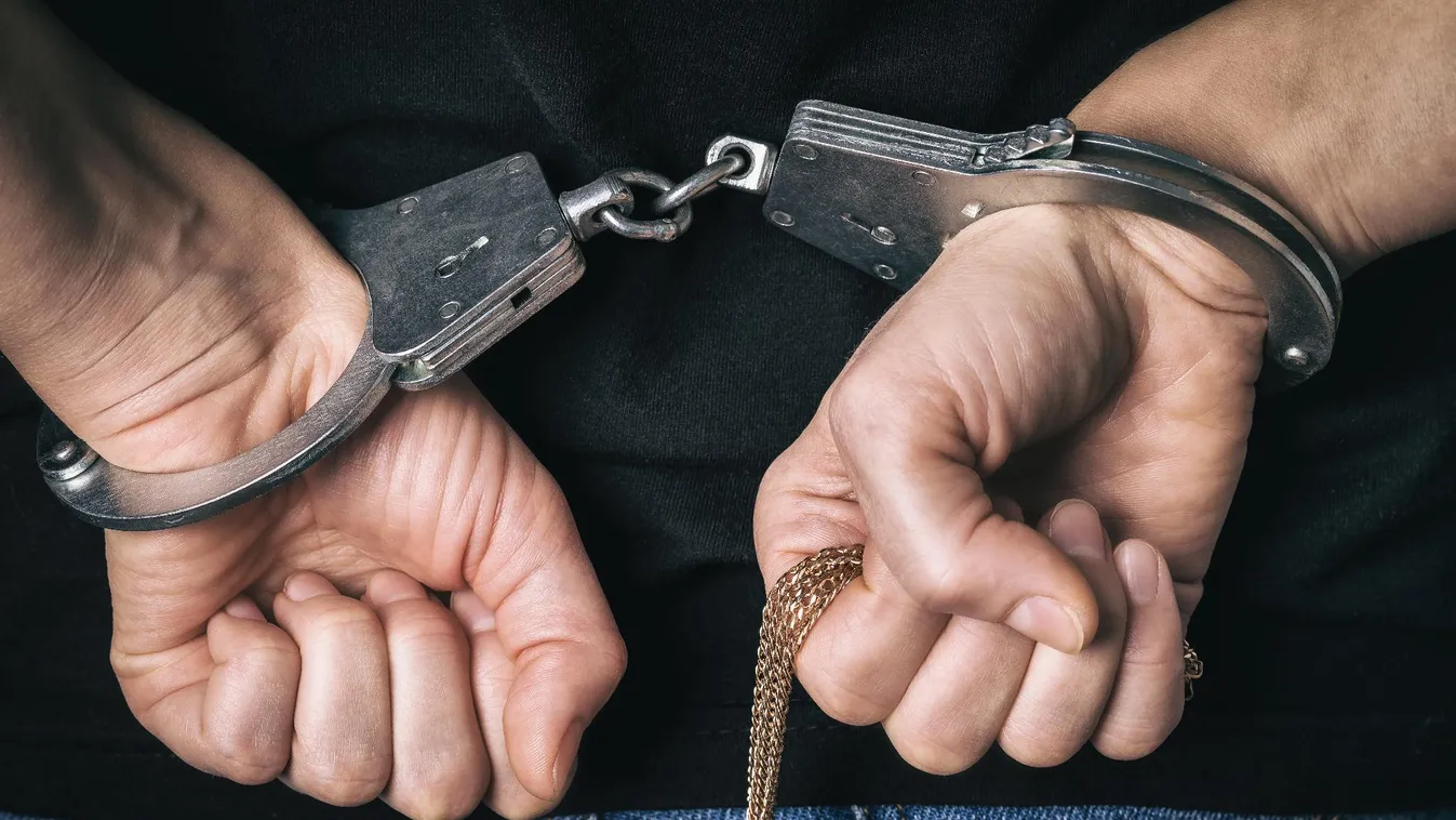 Méregdrága ékszereket lopott egy szobafestő