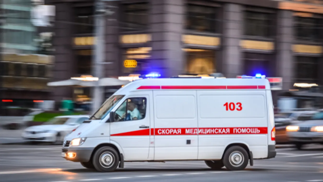 Tízemeletnyi zuhanást élt túl egy egyéves kislány Moszkvában