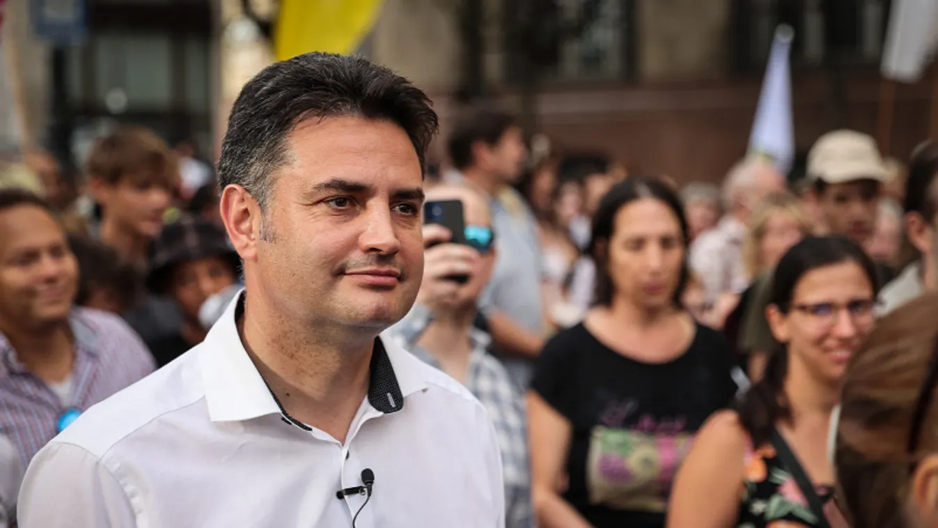 A dollárbaloldal pénzelheti a Márki-Zay-féle újság töménytelen hirdetéseit a Facebookon