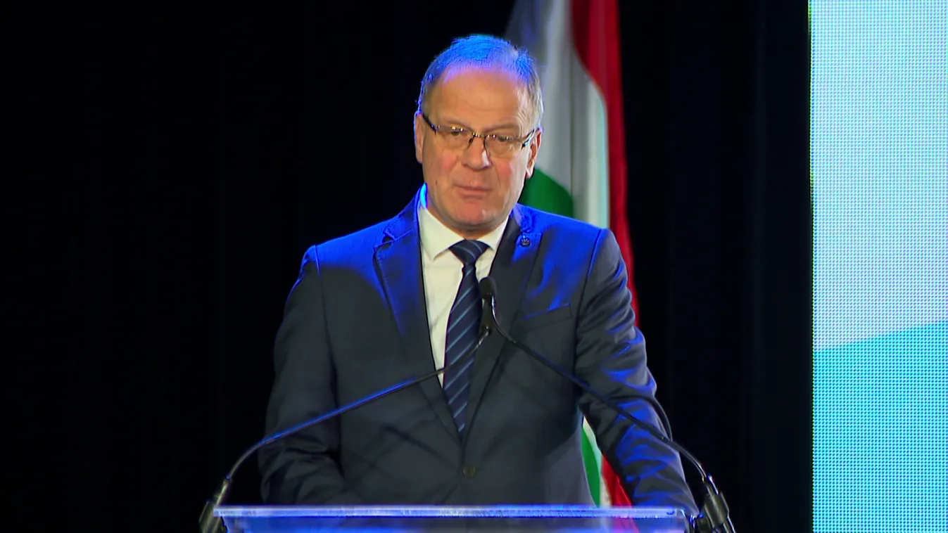 Navracsics: Jó hírem van, aláírhatjuk a megállapodásokat