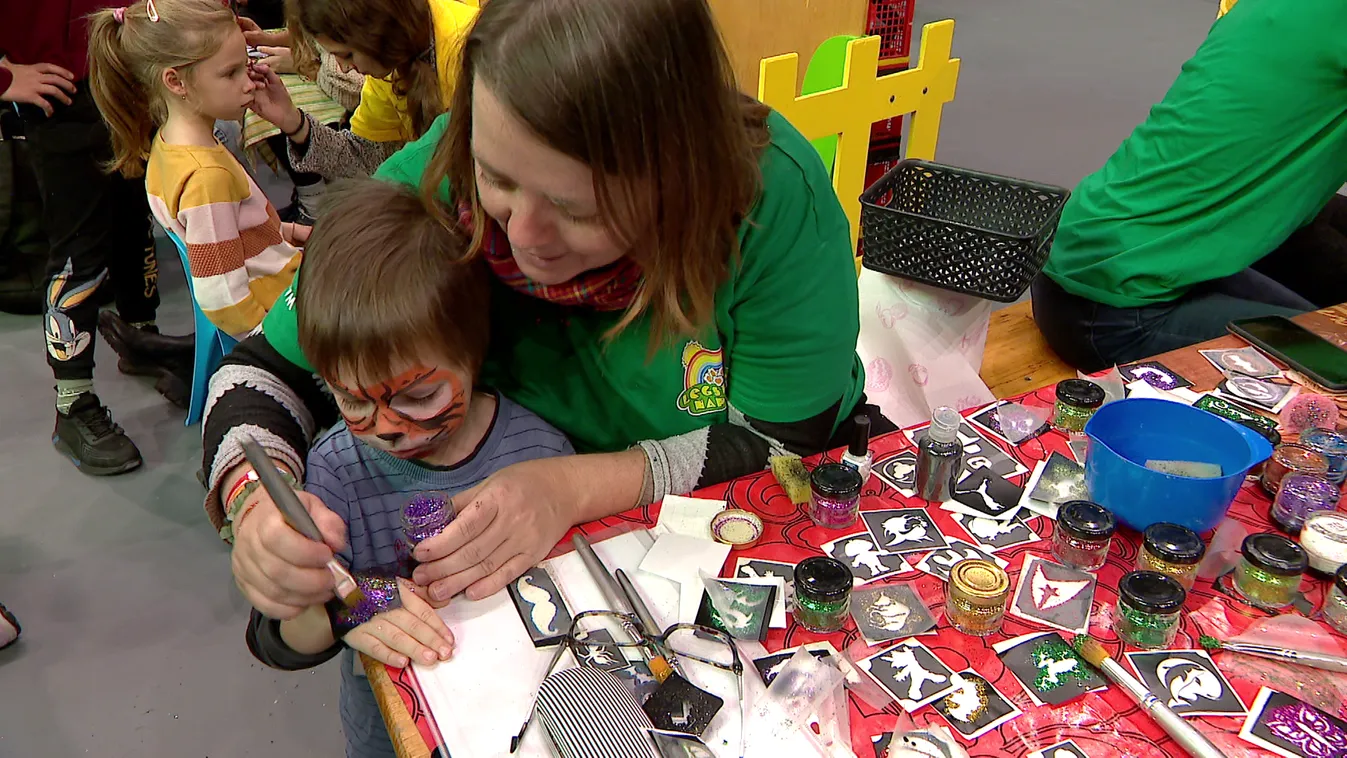 Százmillió forinttal támogat gyermekeket segítő alapítványokat az MVM