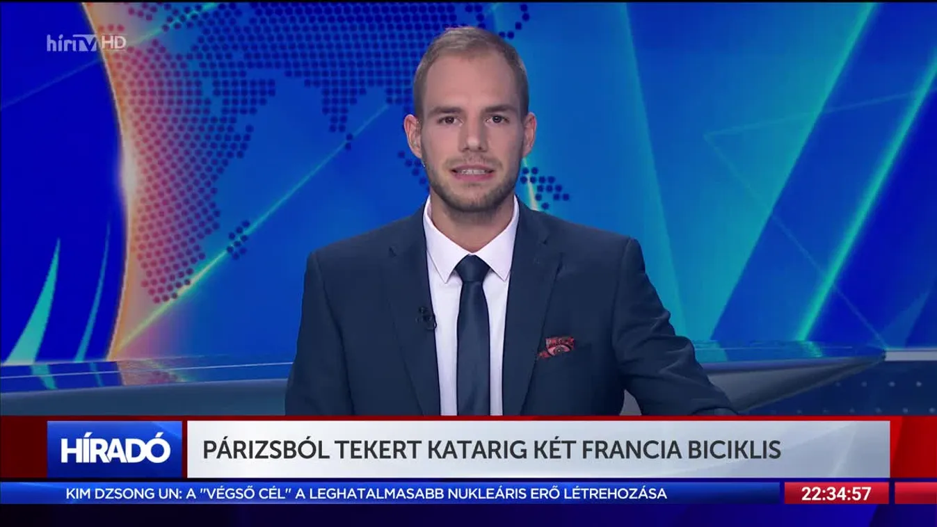 Párizsból tekert Katarig két francia biciklis