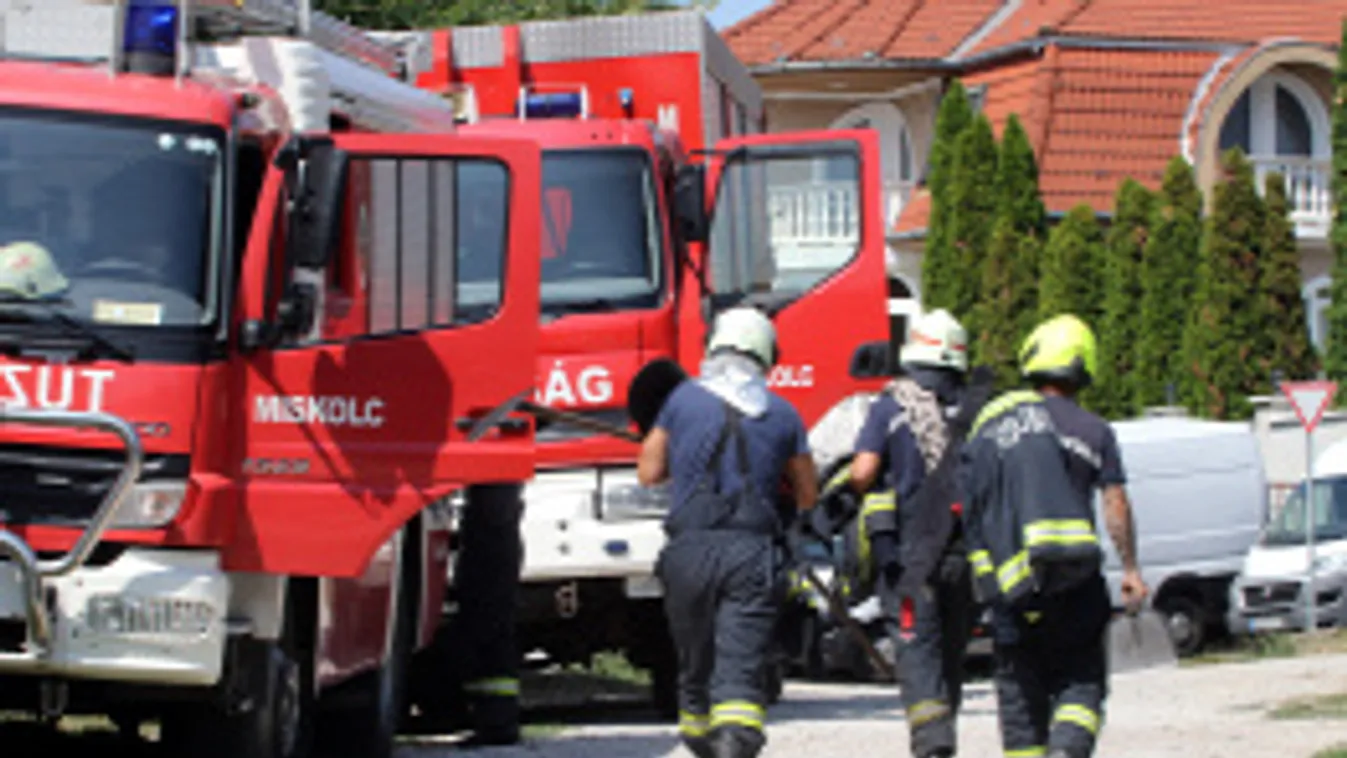 Munkagép vágott át egy gázvezetéket Egyeken, lezárták a környéket