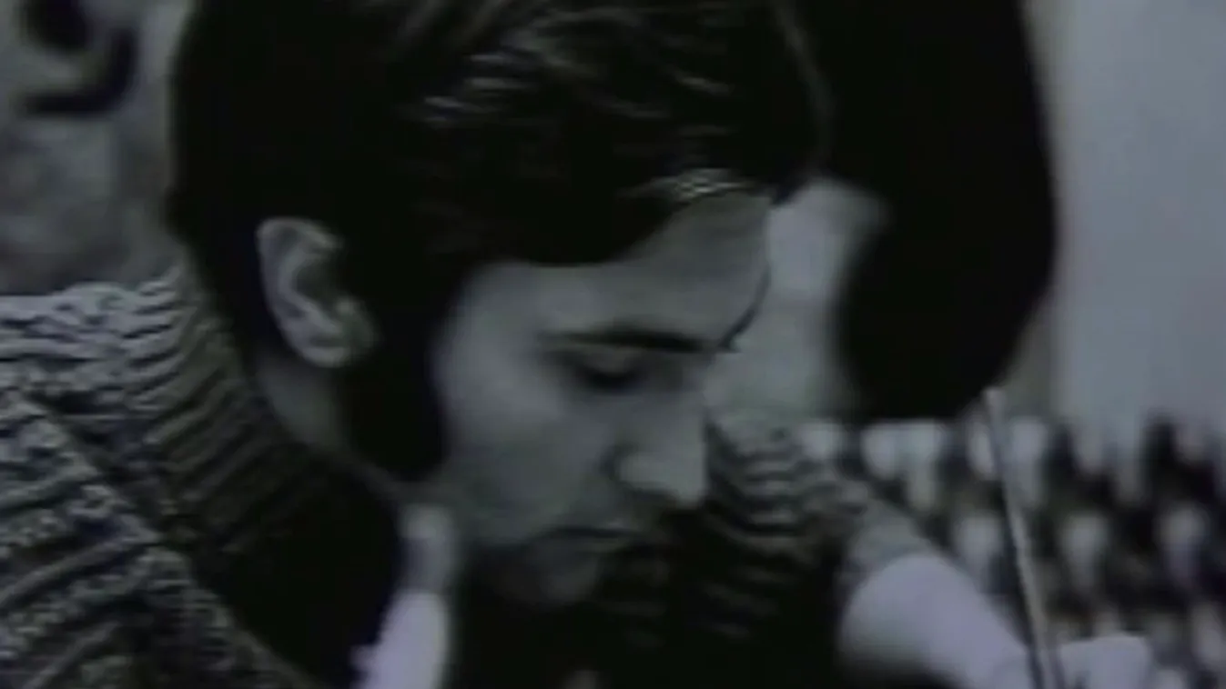 Mozaik - Péli Tamás,  az iskolateremtő cigány magyar festő