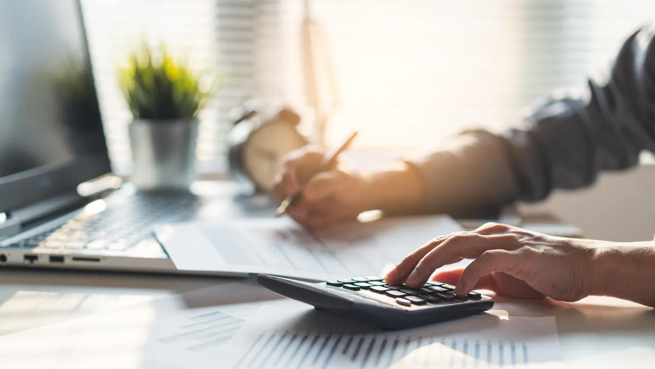 Januárban megszűnik a hiteltörlesztési moratórium