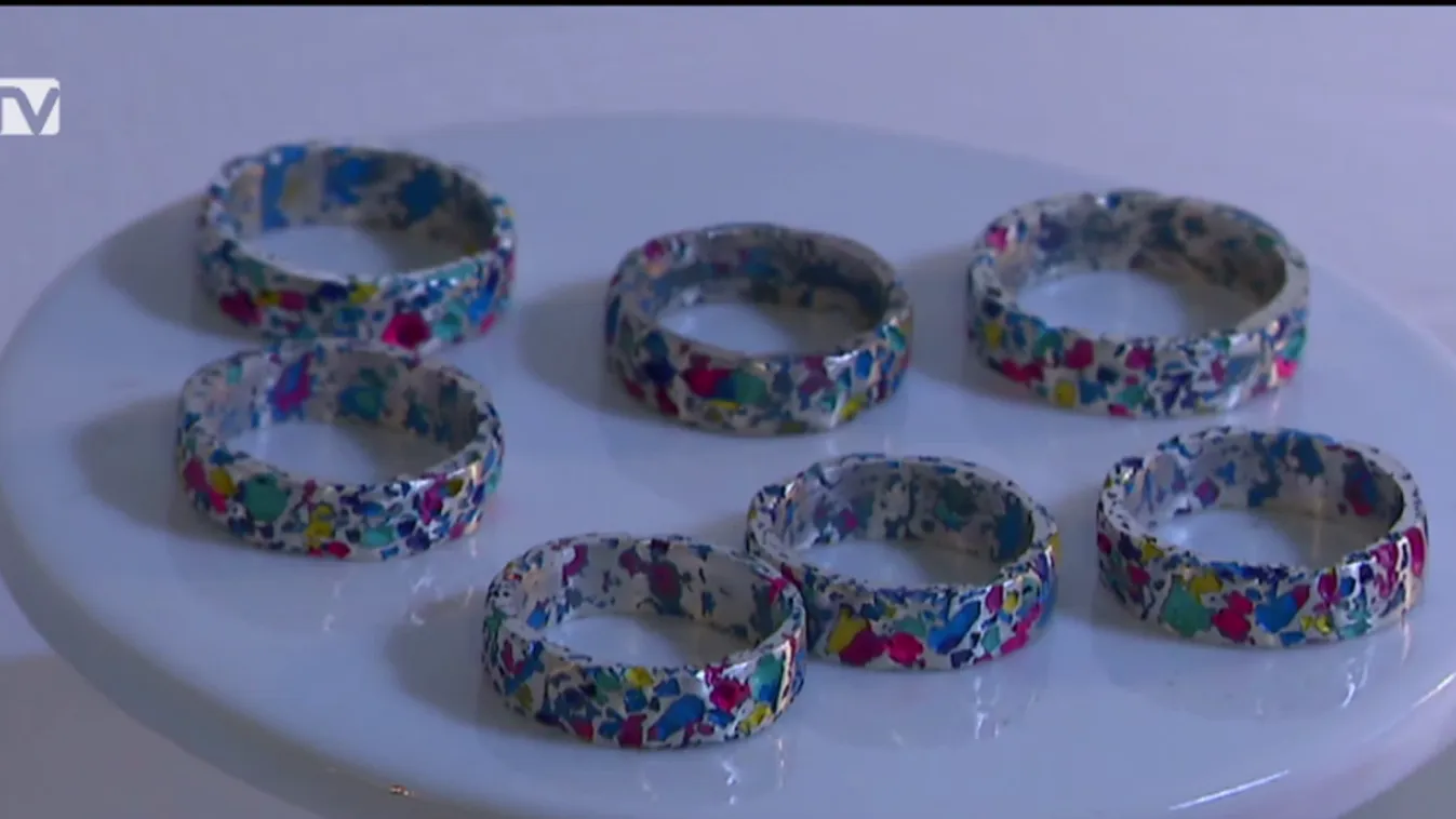 Mozaik - Egyedi fémhabból készített ékszerek