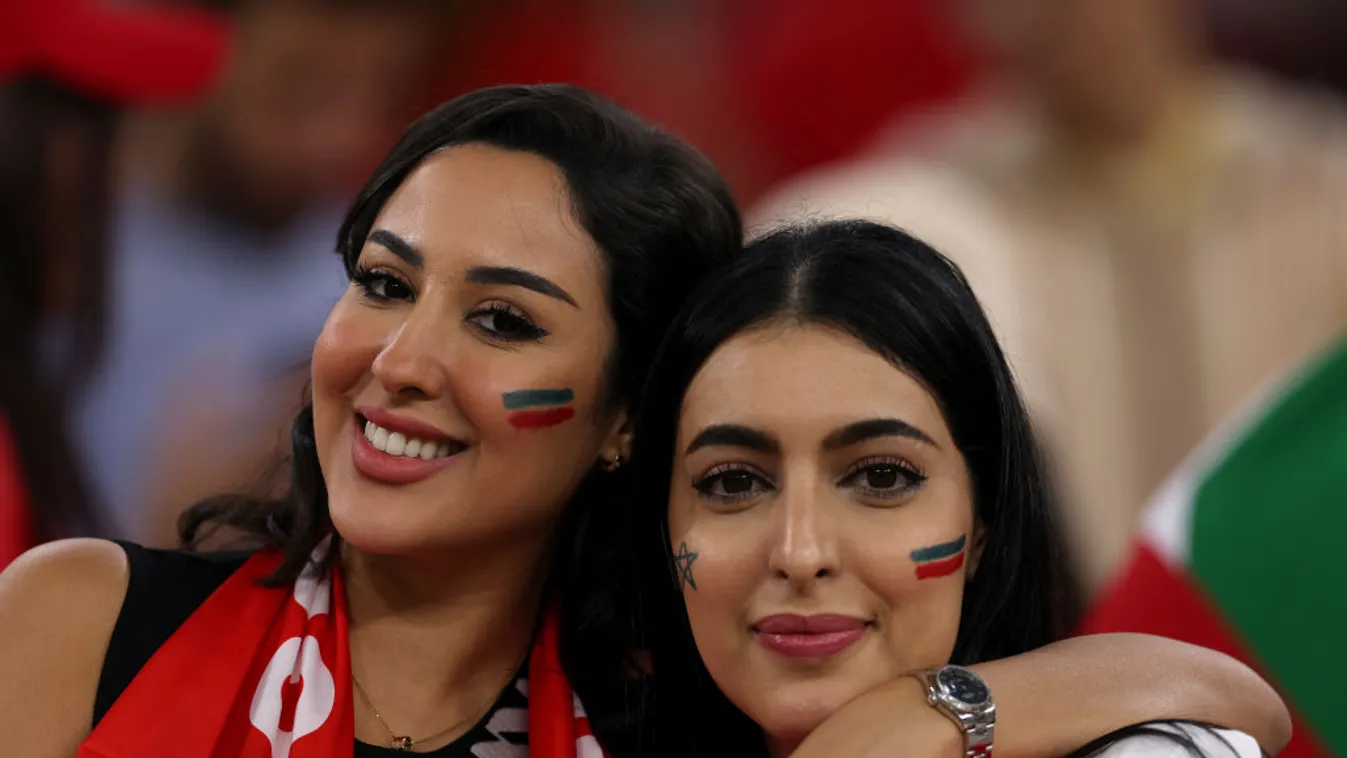 Hölgyek a lelátón - képgaléria