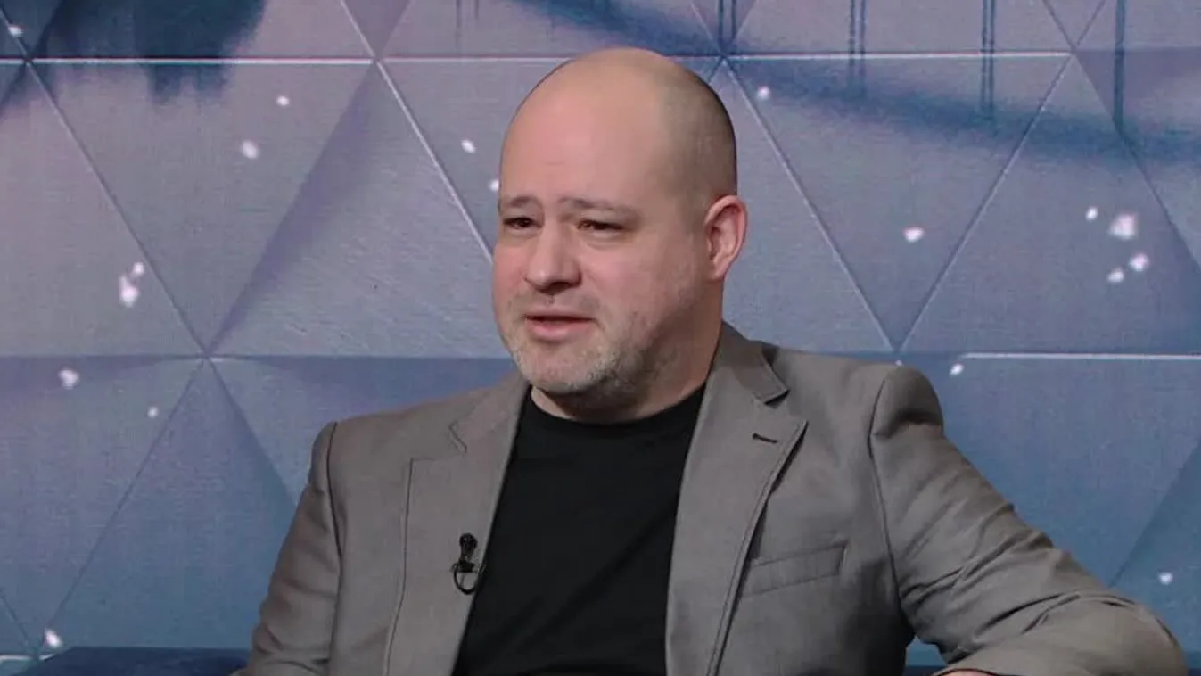 Mozaik - Az eredetihez hű, színes üvegablakokkal újul meg a veszprémi Szent Mihály Főszékesegyház