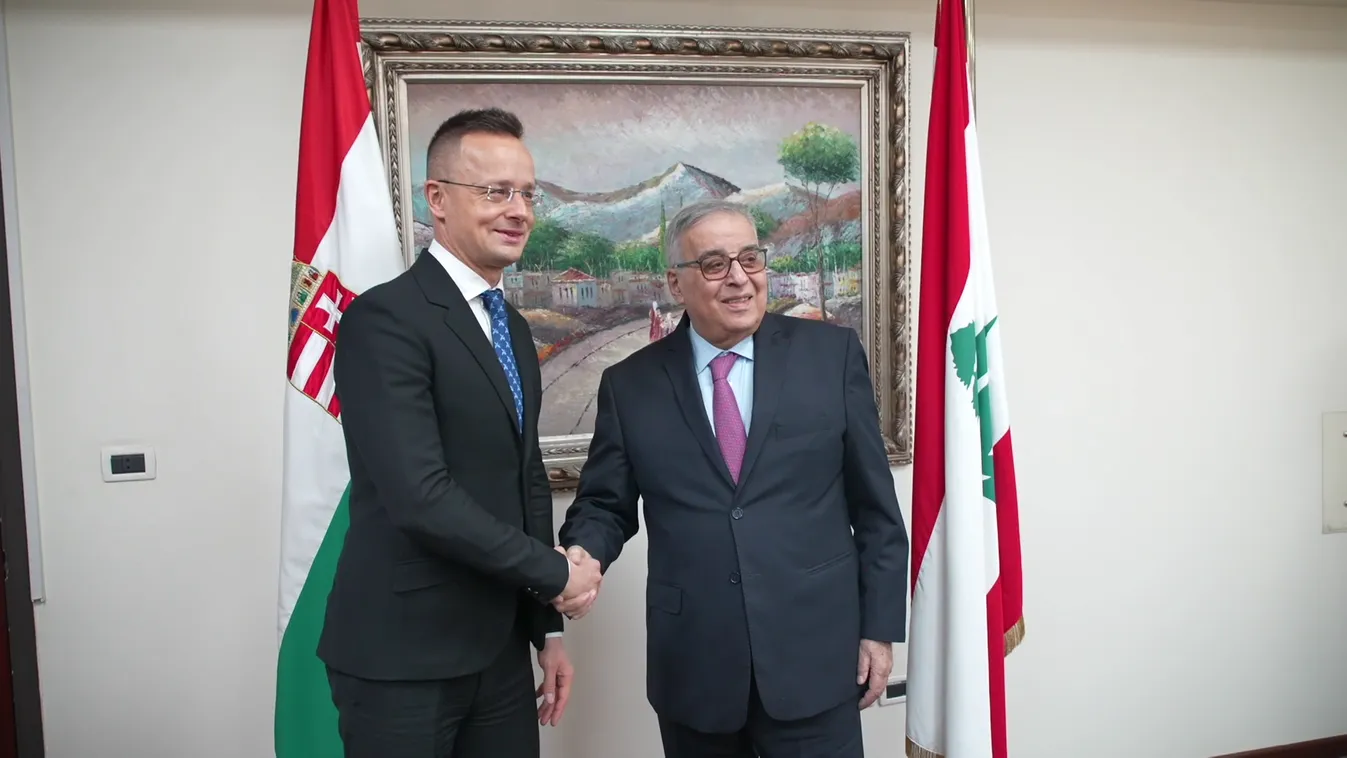 Szijjártó Péter: Magyarország újabb kétmillió dollárral segíti harminc templom felújítását Libanonban