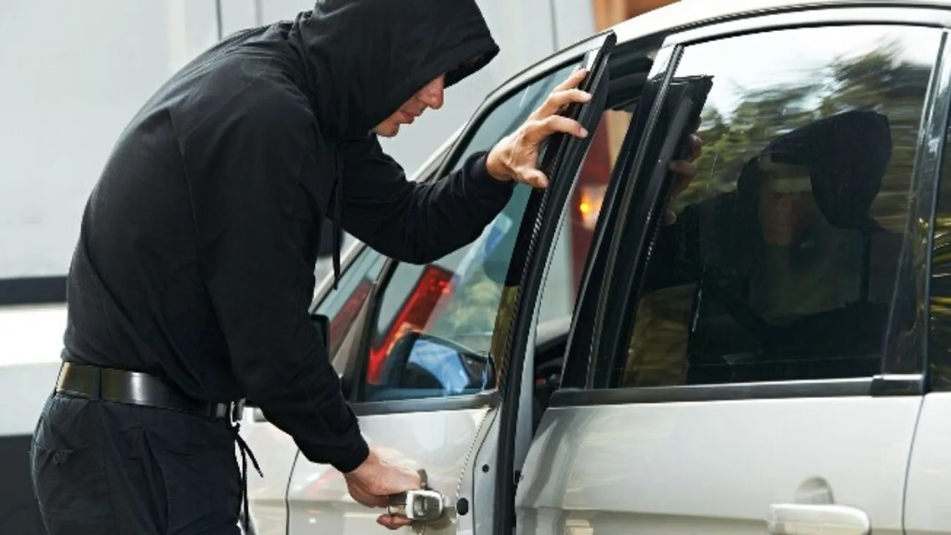 Ittasan kötött el egy autót, hogy hazamenjen