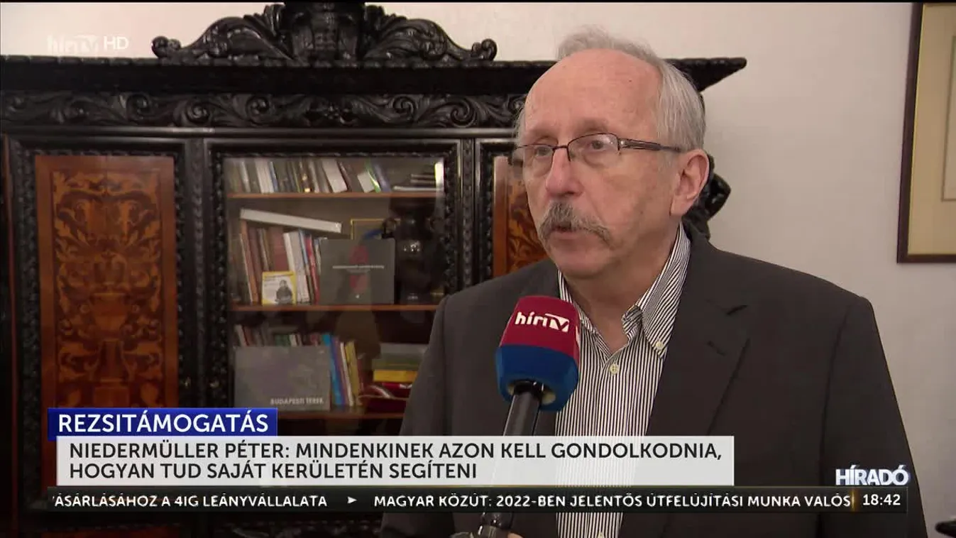 Niedermüller Péter: Mindenkinek azon kell gondolkodnia, hogyan tud saját kerületén segíteni