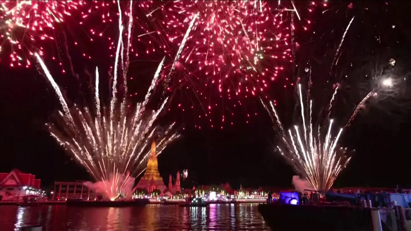 Újévi ünnepségek világszerte