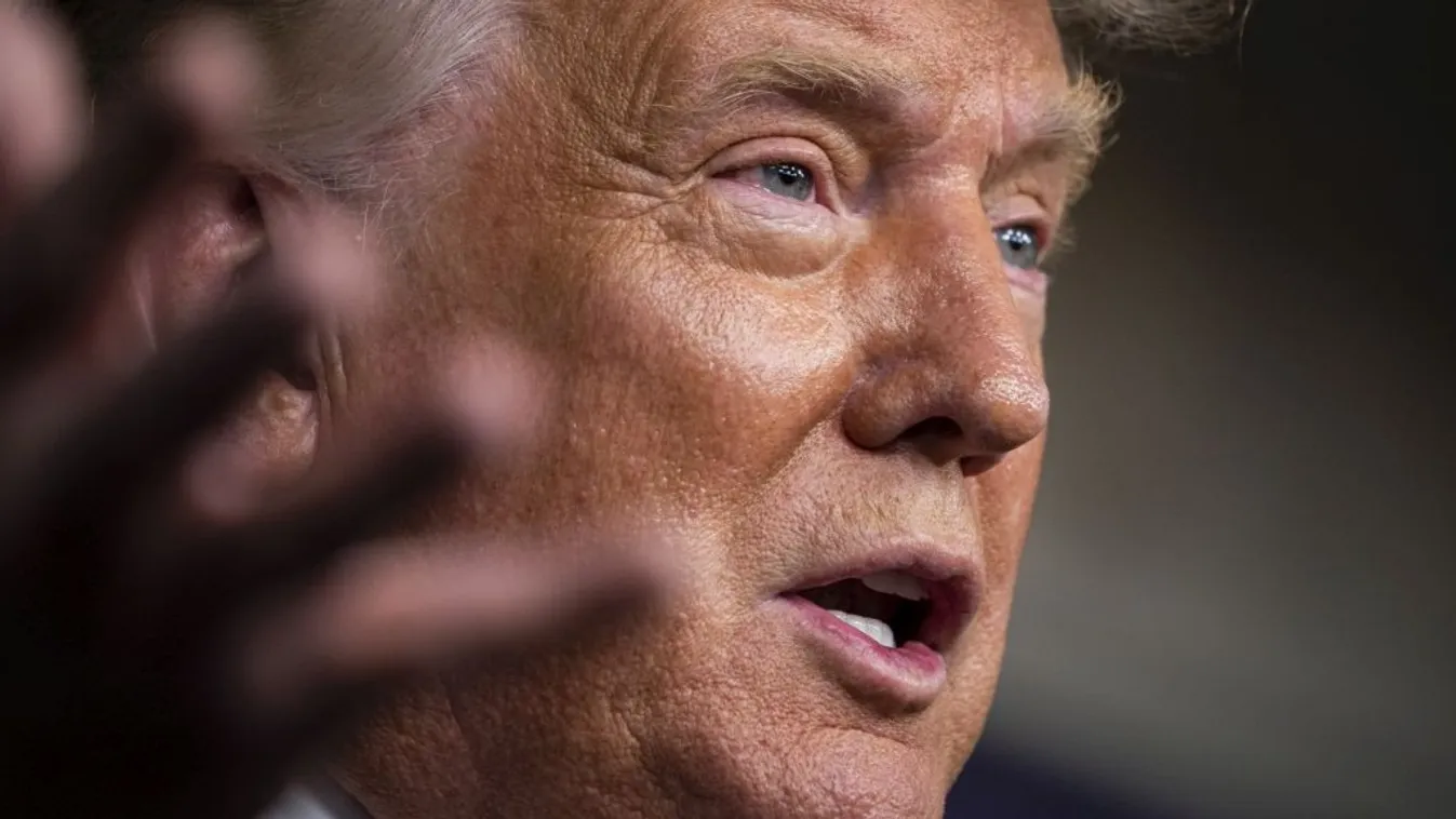 Megbírságolták Donald Trumpot a volt riválisa ellen indított „komolytalan" per miatt