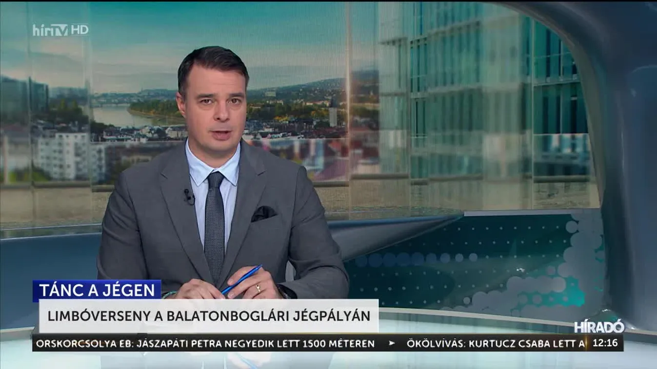 Limbóverseny a balatonboglári jégpályán