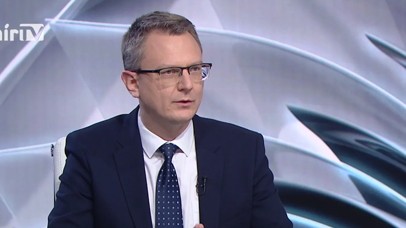 Rétvári Bence: Duplán el kell ismernünk a rendőrök munkáját, amit minden nap végeznek