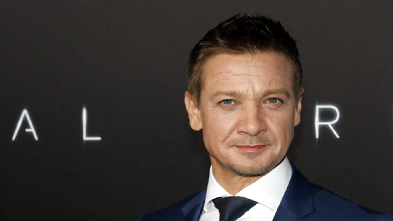 Jeremy Rennert balesete után megműtötték