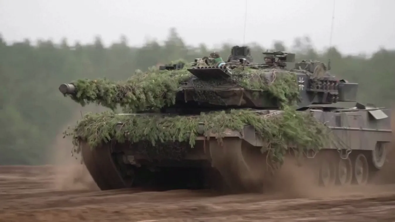 Szimbolikus lépés a Leopárd harckocsik átadása