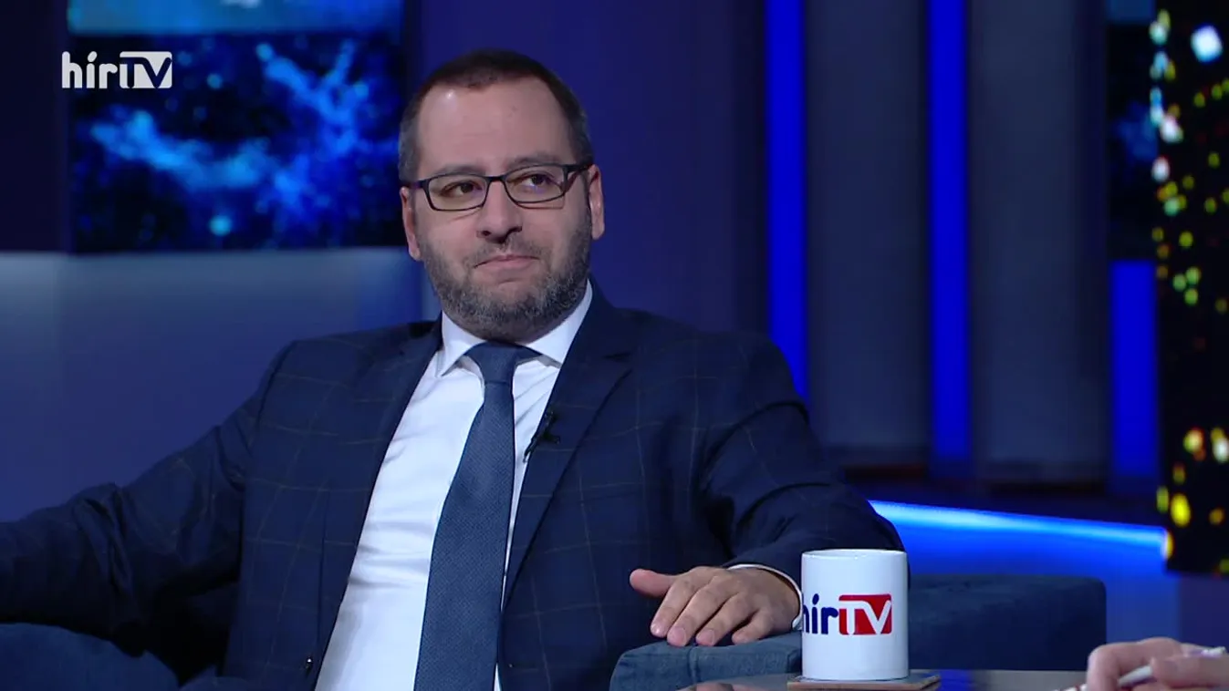 Bayer show - Lánczi Tamás: Gyurcsánynak csak az ellenzéki pártok megtöréséhez van tehetsége