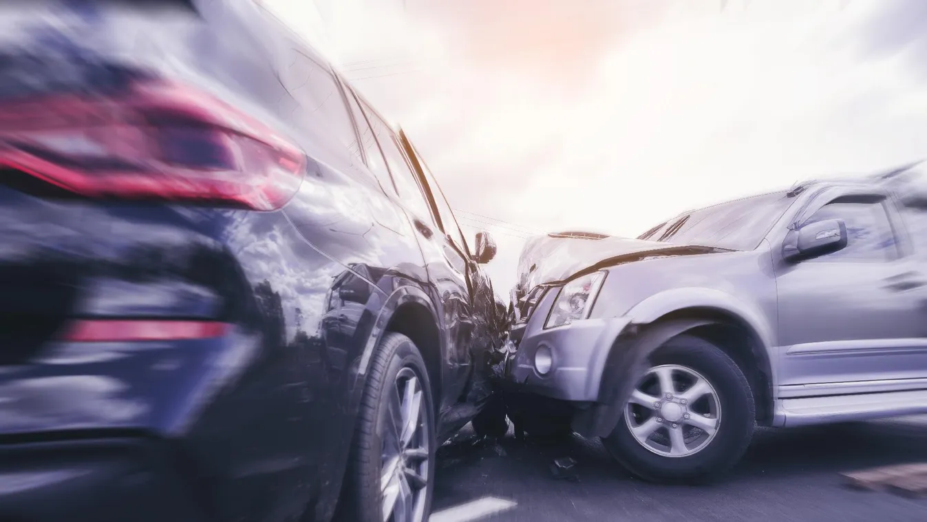 Tömegbaleset történt Dél-Koreában egy jeges autópályán