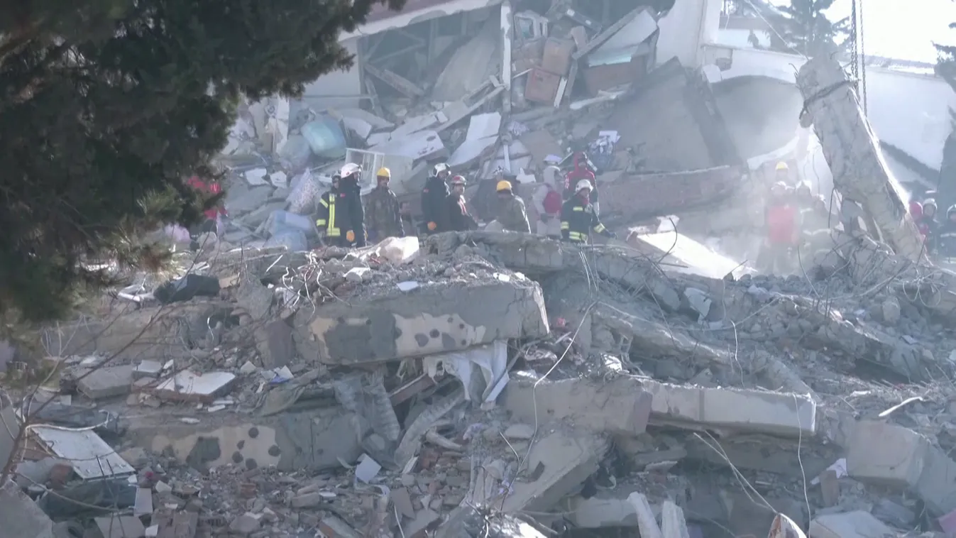 Egy évig átvállalja a fölrengés túlélőinek lakbérét a török kormány